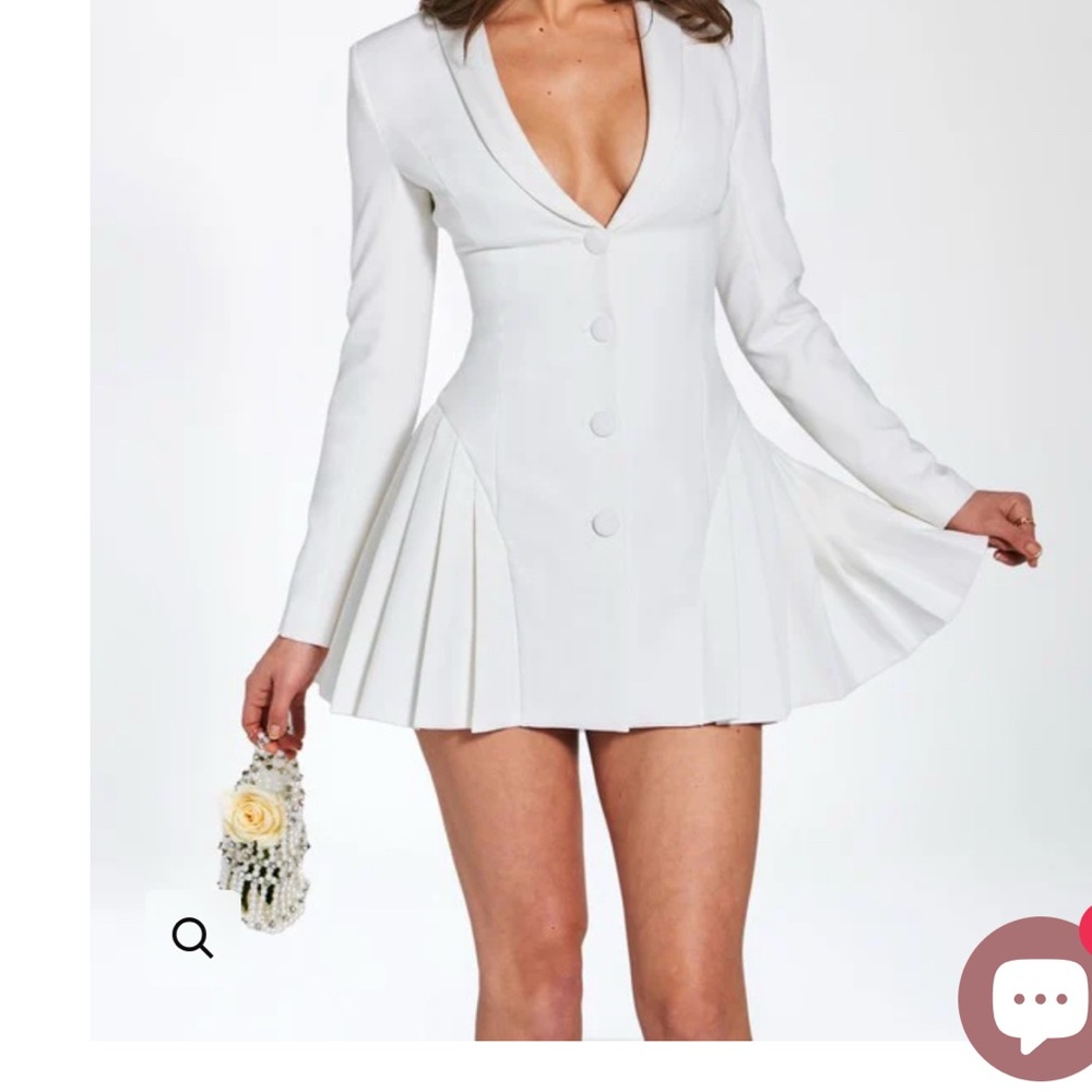 White Long-Sleeve Pleated Blazer Mini Dress
